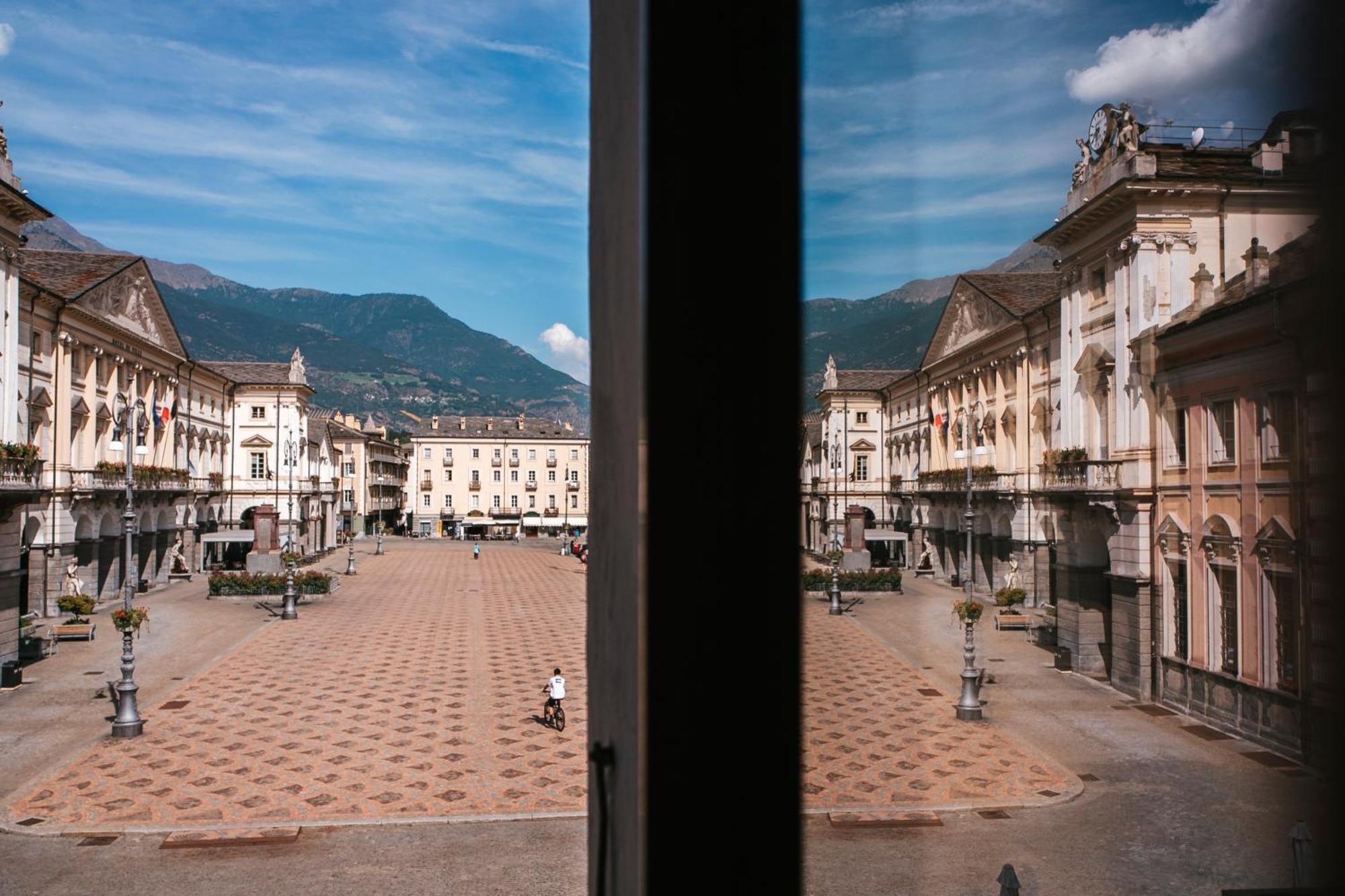 Apartment - Piazza Chanoux Aosta